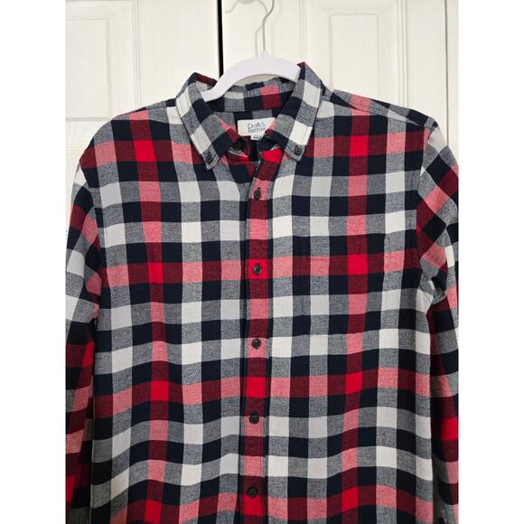 Croft and barrow small men's plaid long sleeve flannel button up shirt - Picture 2 of 9